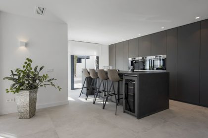 a232bafea6d8321de8e5b79ccfe473fd - 30