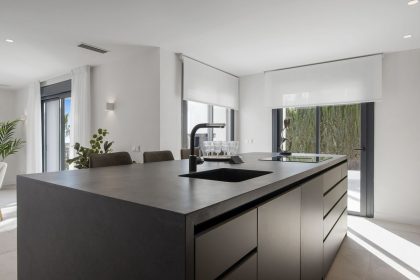 a232bafea6d8321de8e5b79ccfe473fd - 31