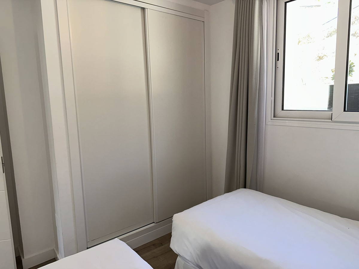 a251b197c11f7dc5b6d9c78f3e79840a - 8