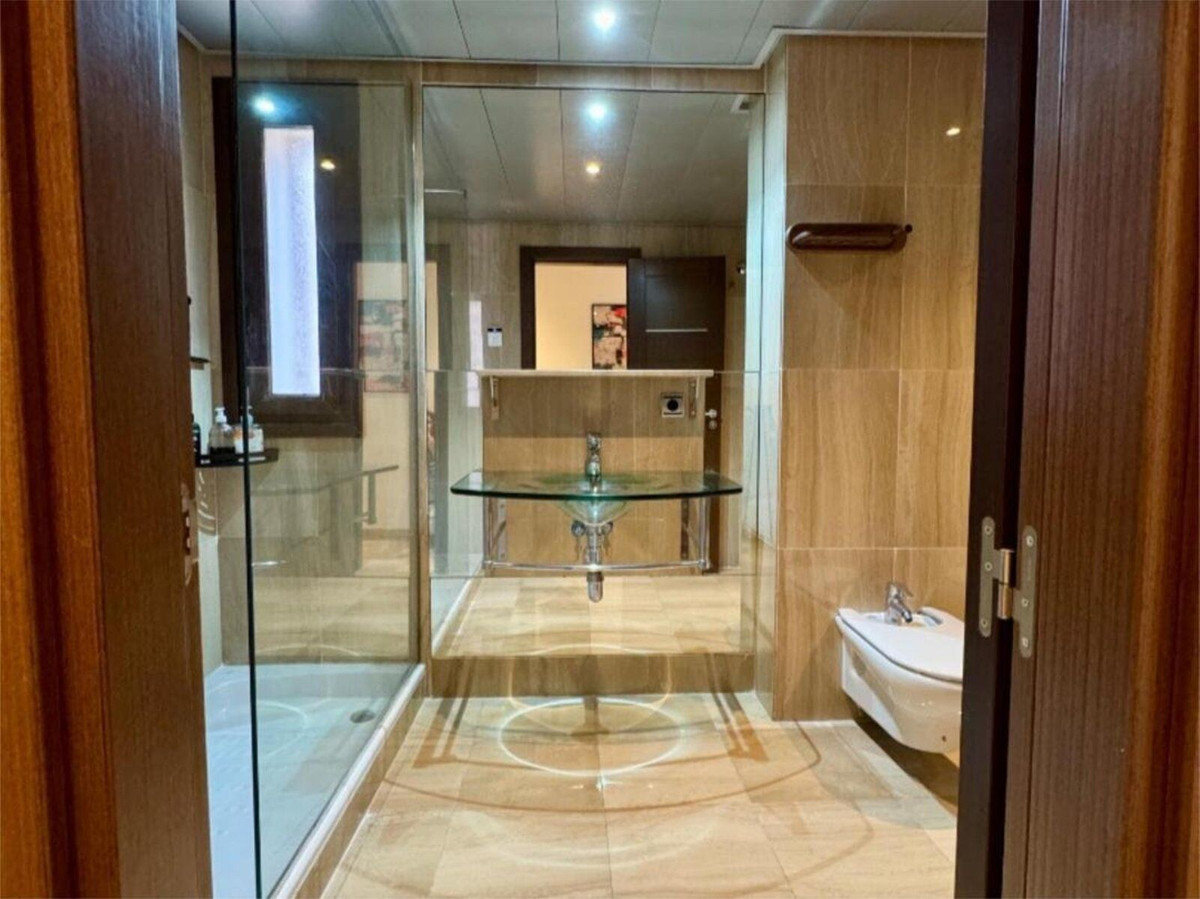 a25e81c2640b4f81c7580765a1ac6172 - 17