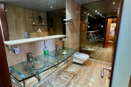 a25e81c2640b4f81c7580765a1ac6172 - 19