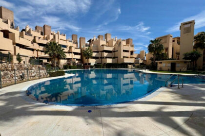 a25e81c2640b4f81c7580765a1ac6172 - 23