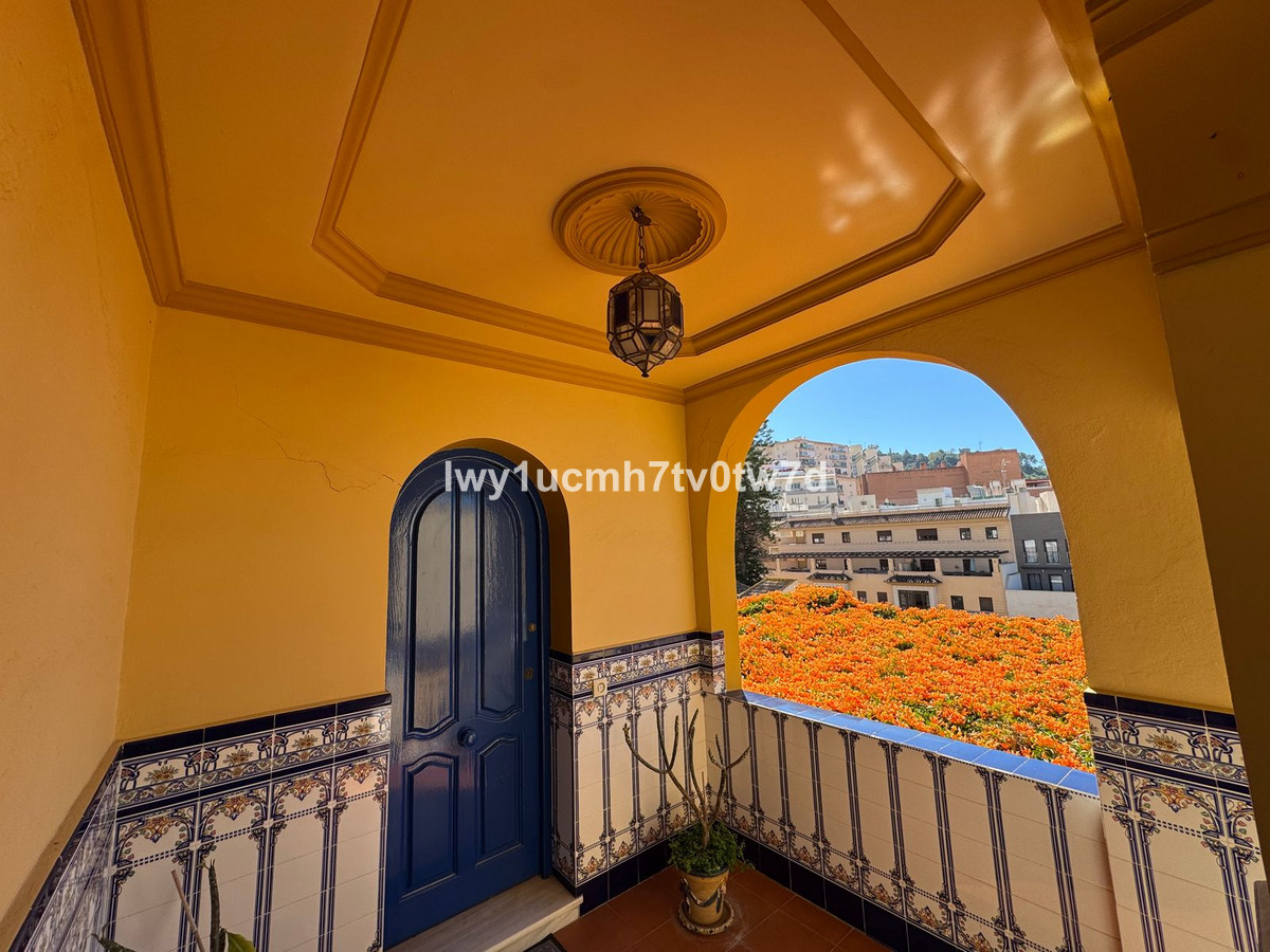 a280f2d48d8477a59a8d6cb0310255af - 11