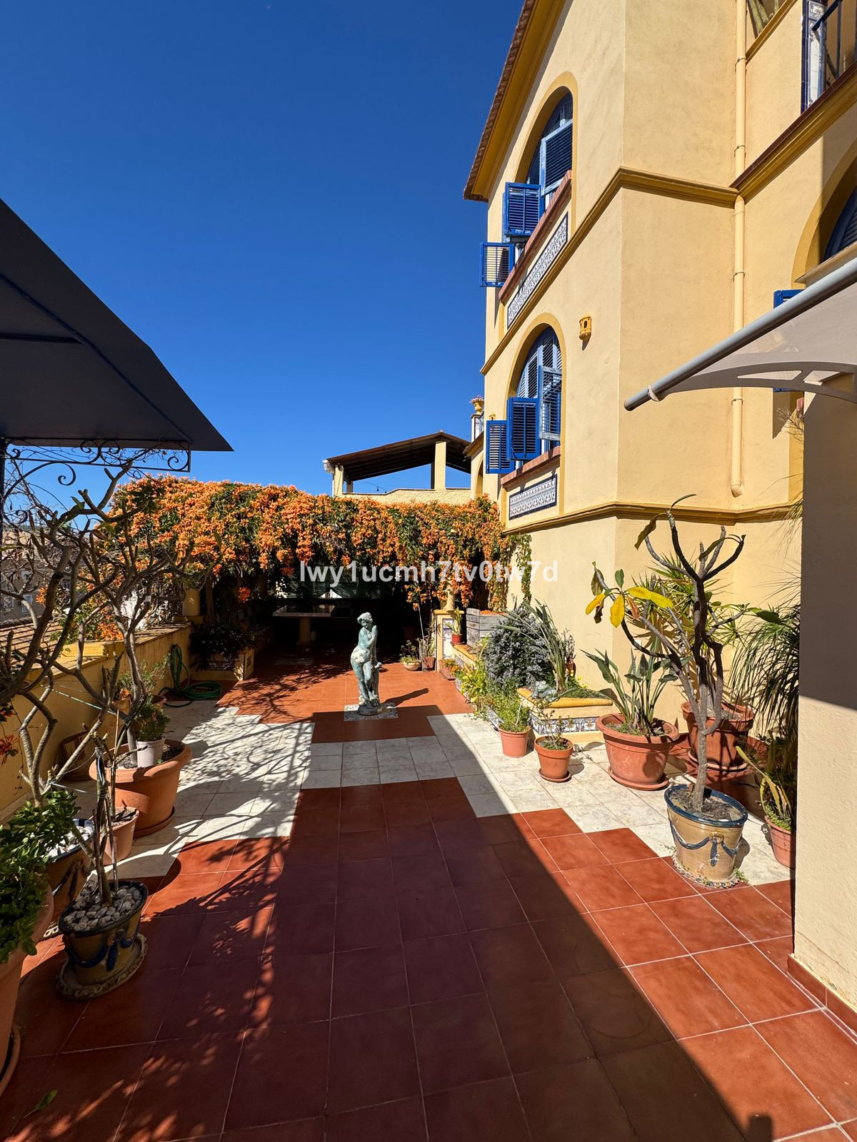 a280f2d48d8477a59a8d6cb0310255af - 14