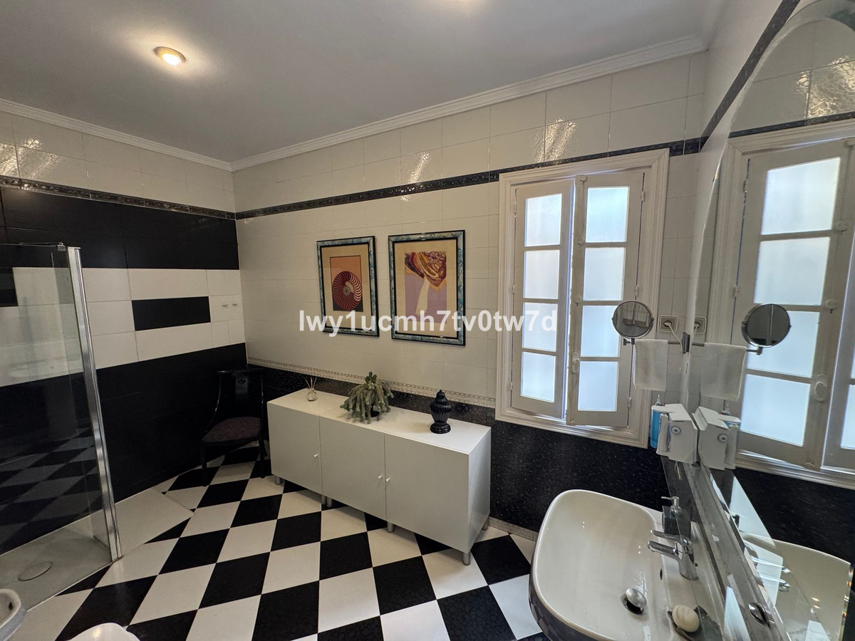 a280f2d48d8477a59a8d6cb0310255af - 2