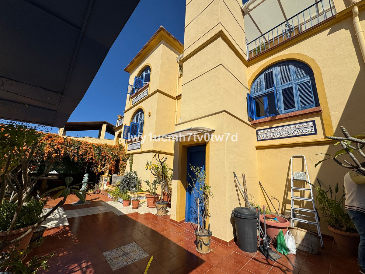 a280f2d48d8477a59a8d6cb0310255af - 28