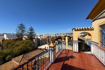 a280f2d48d8477a59a8d6cb0310255af - 34