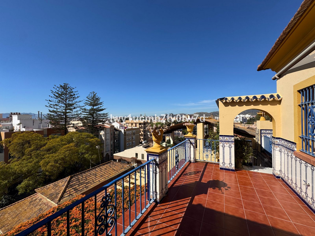 a280f2d48d8477a59a8d6cb0310255af - 34