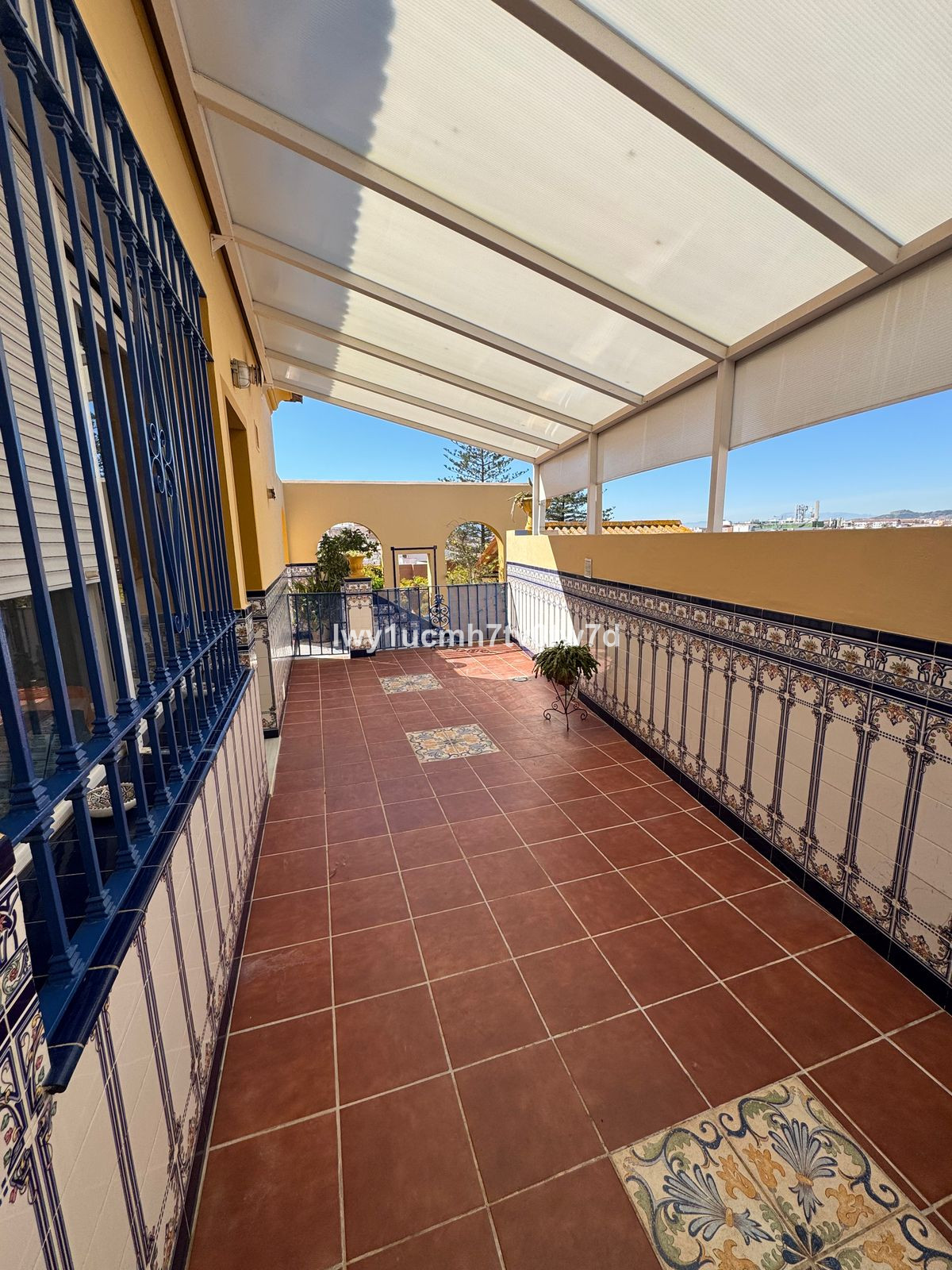 a280f2d48d8477a59a8d6cb0310255af - 41