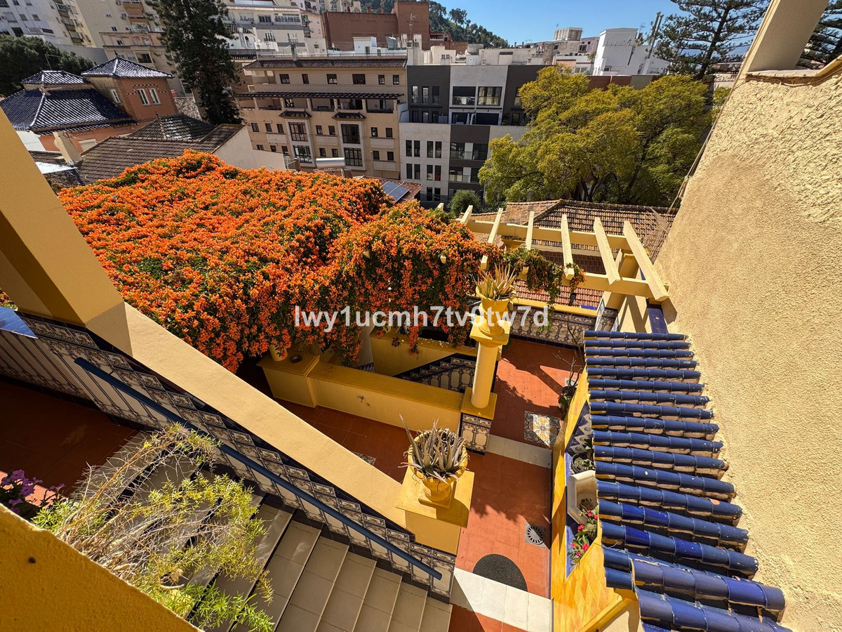 a280f2d48d8477a59a8d6cb0310255af - 43