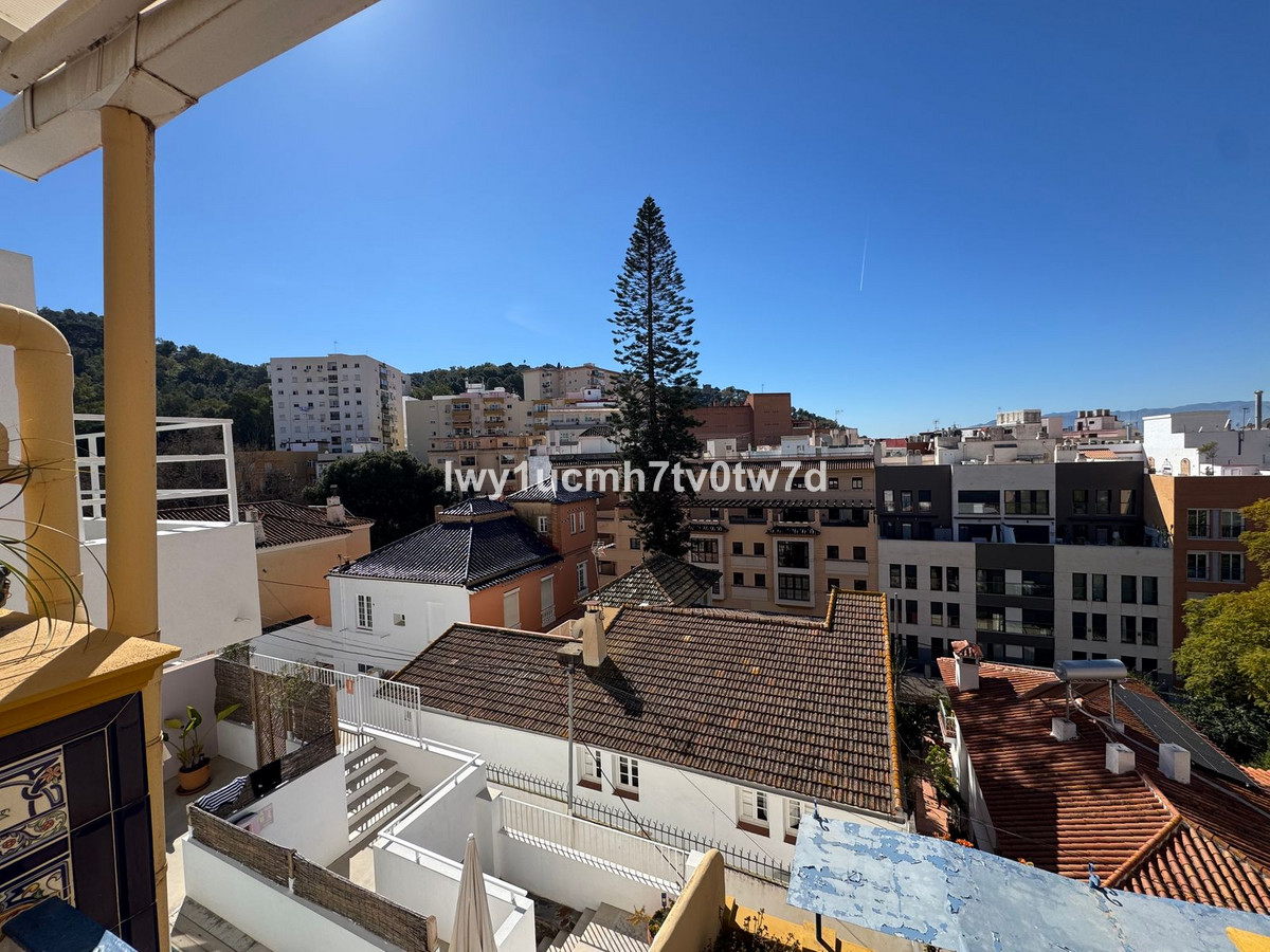 a280f2d48d8477a59a8d6cb0310255af - 44