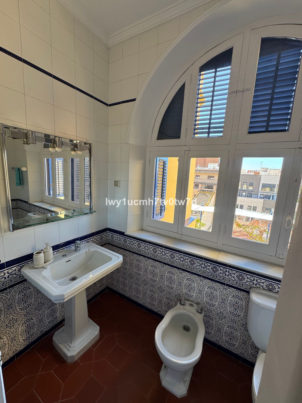 a280f2d48d8477a59a8d6cb0310255af - 5