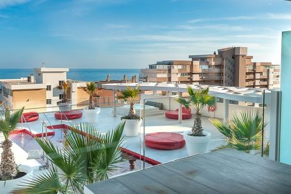 a2bcea01f7e0cc3e8c99ac1d9a568b73 - 1