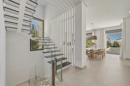 a2f50a0b09be85e0164a21ee2bd521e2 - 12