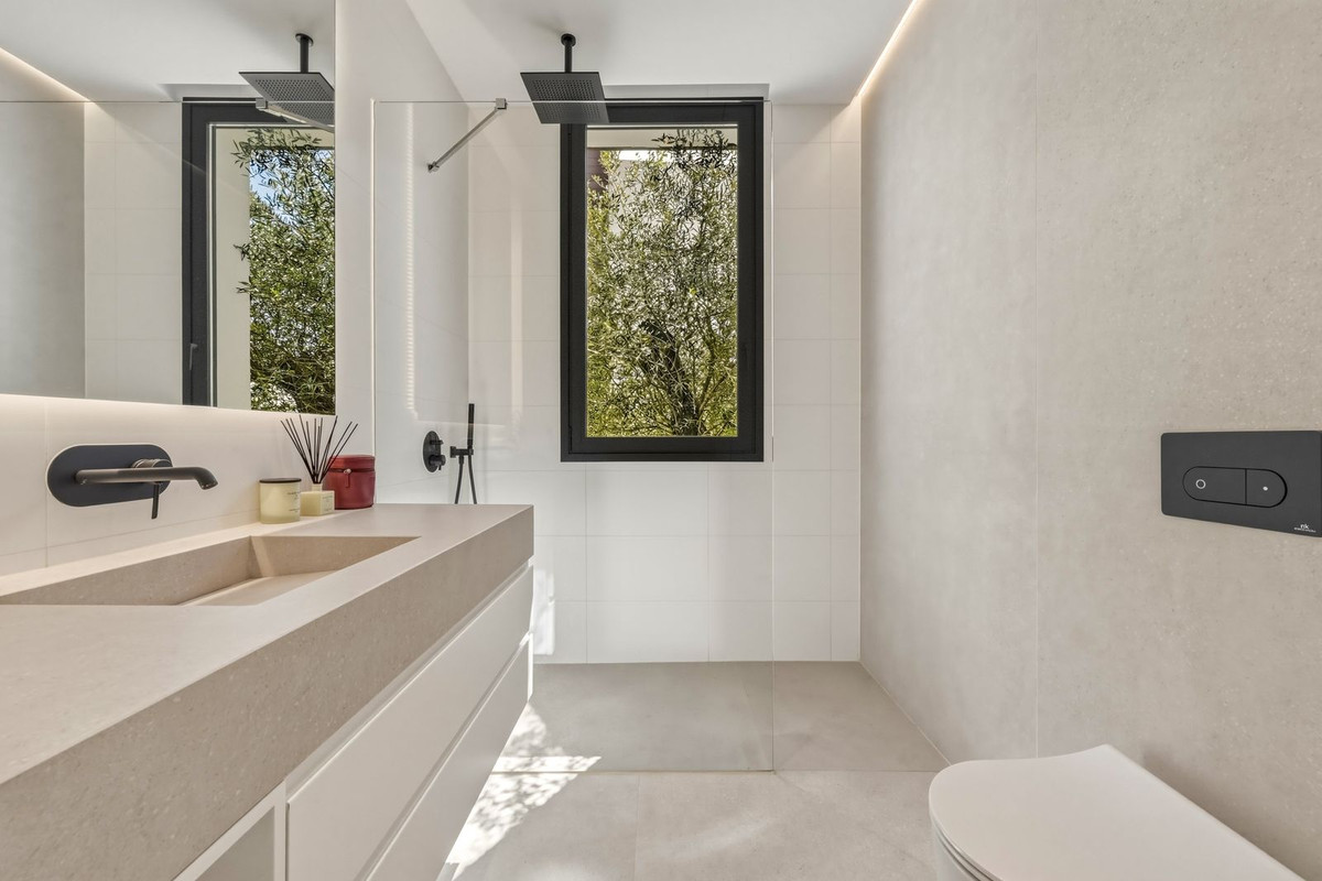 a2f50a0b09be85e0164a21ee2bd521e2 - 35