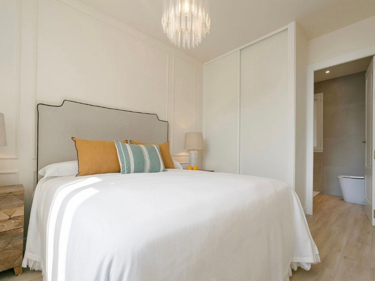 a392d6463a5ee74d99642162dc9a4e13 - 12