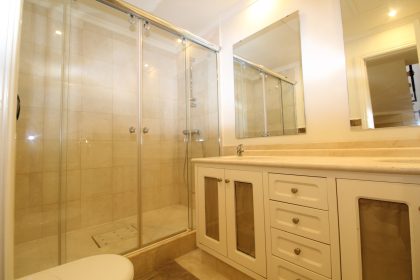 a43e3de4788141cbe6d4b8ac604ec7c9 - 24