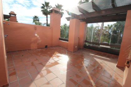 a43e3de4788141cbe6d4b8ac604ec7c9 - 32