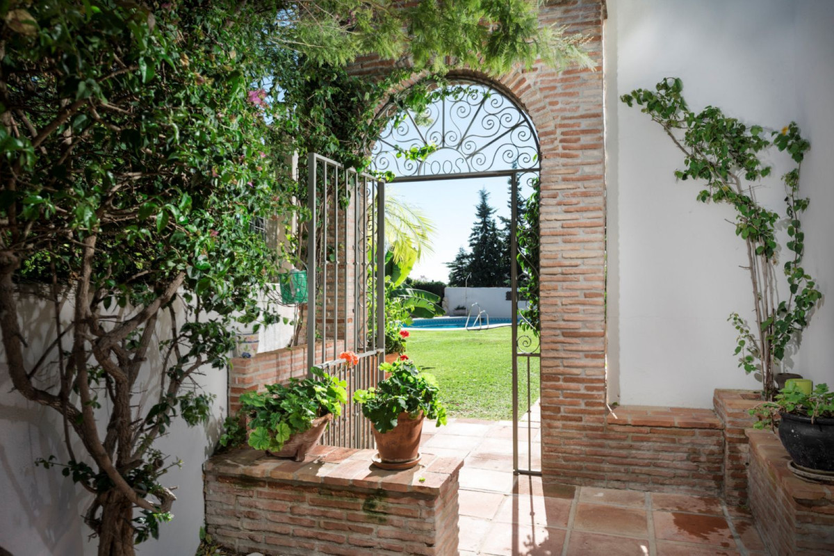 a4918437b28ea6ce89c1486f95417210 - 20