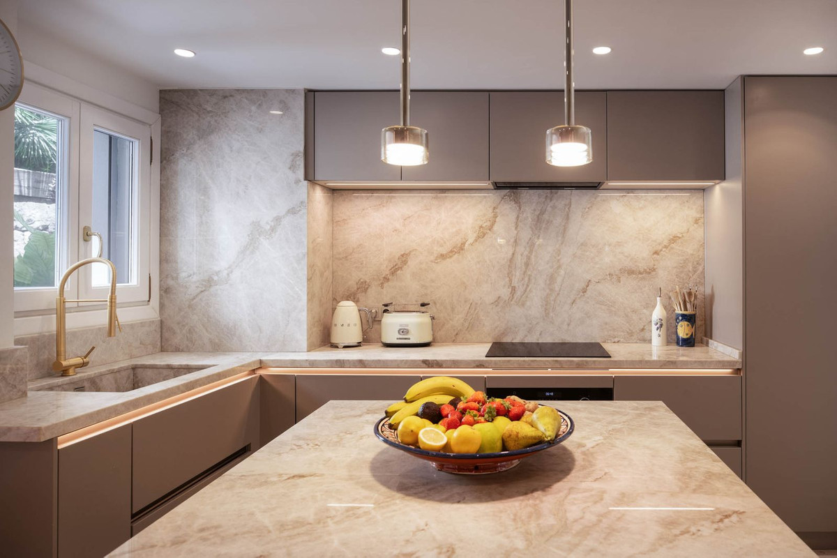 a4918437b28ea6ce89c1486f95417210 - 4