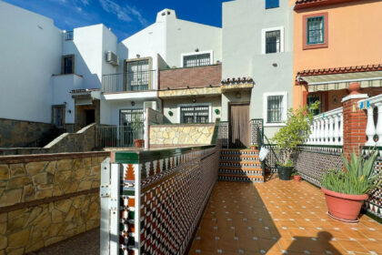 a563cfddaf8ee33bbeb626af006c9119 - 1