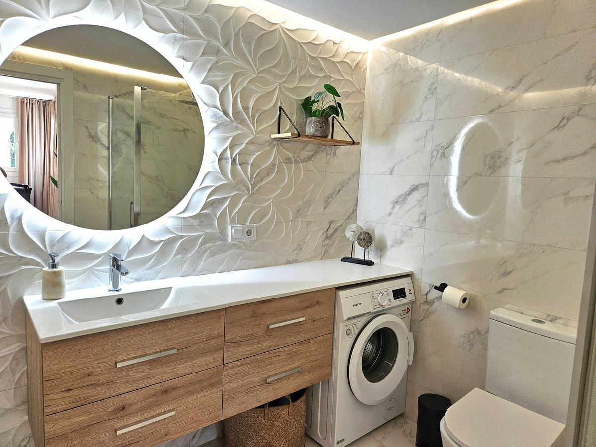 a611a40c01cd83cb04d5d8a0f081a62f - 14