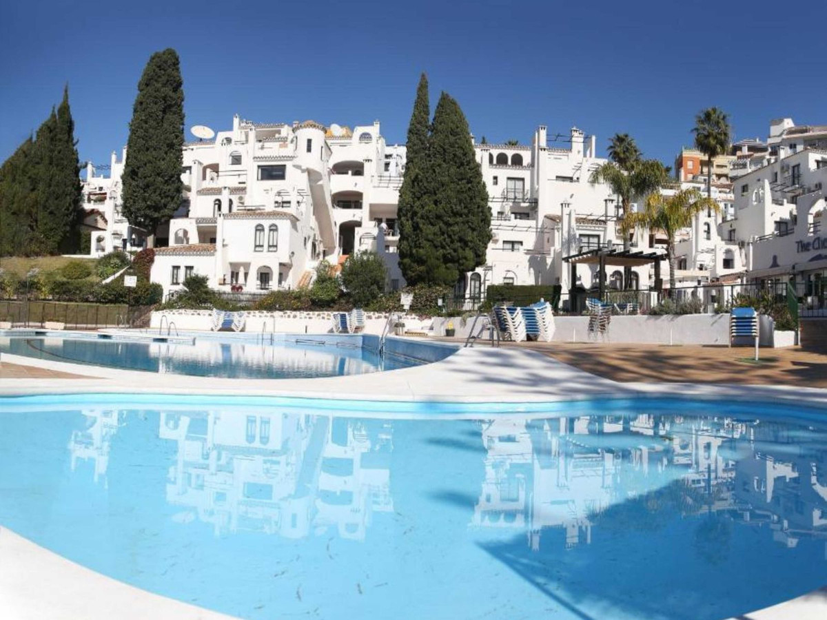 a611a40c01cd83cb04d5d8a0f081a62f - 28