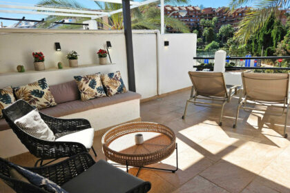 a611a40c01cd83cb04d5d8a0f081a62f - 33