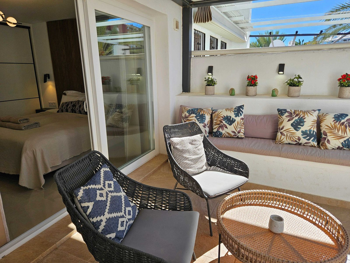 a611a40c01cd83cb04d5d8a0f081a62f - 35