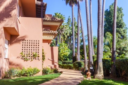 a63a53d11161fcf6a0febebed377c548 - 19