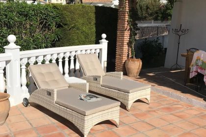 a6a72f847c282d3043fe5c77964cedad - 18