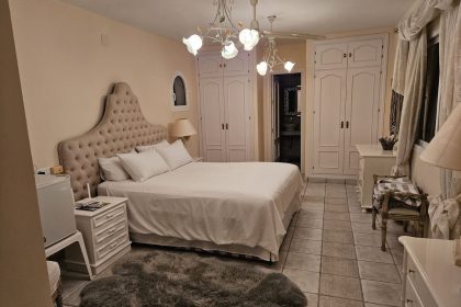 a6a72f847c282d3043fe5c77964cedad - 19