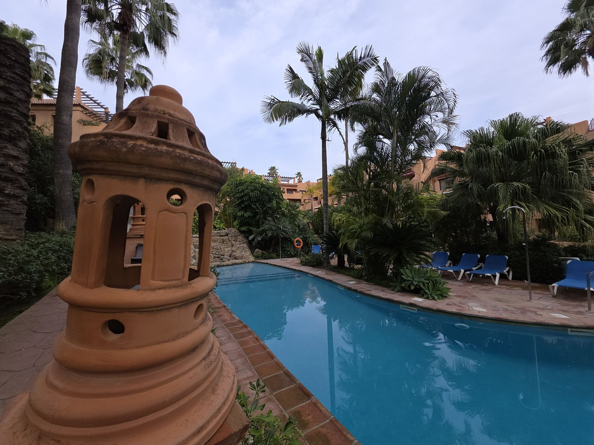 a6f4030451526de673897ee193bec1da - 34