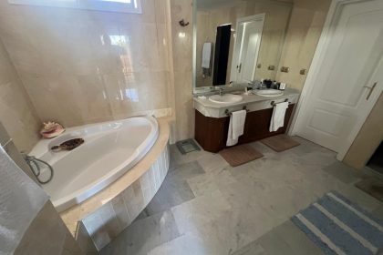 a7aebc88943971a98bd96864b7032d5c - 30