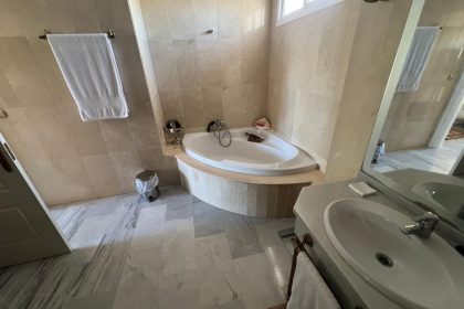 a7aebc88943971a98bd96864b7032d5c - 56