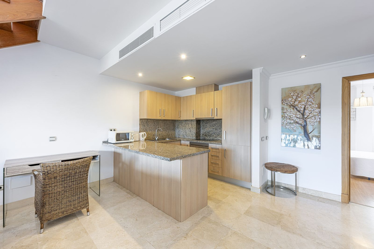 a7e8b0626b5ea2df321c66d464559022 - 17