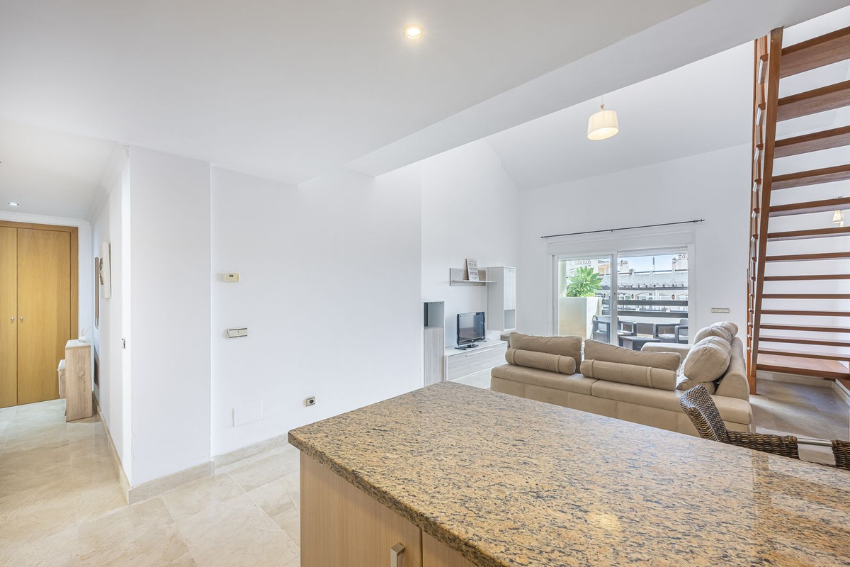 a7e8b0626b5ea2df321c66d464559022 - 19