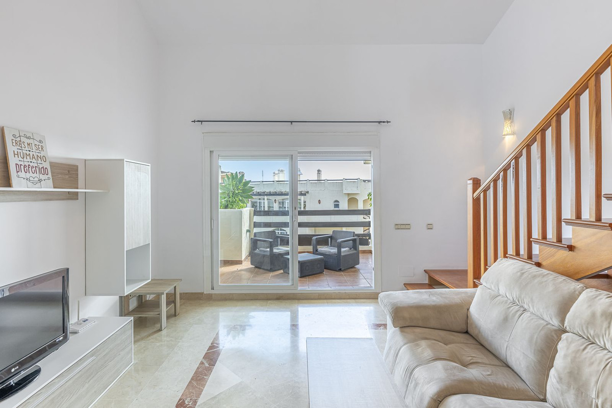 a7e8b0626b5ea2df321c66d464559022 - 24