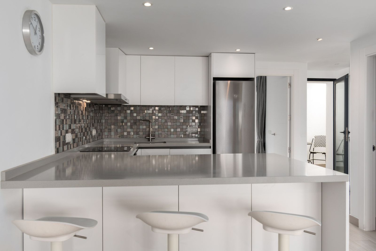 a809cbe479ef2e9ddfbb3c881a600c58 - 24