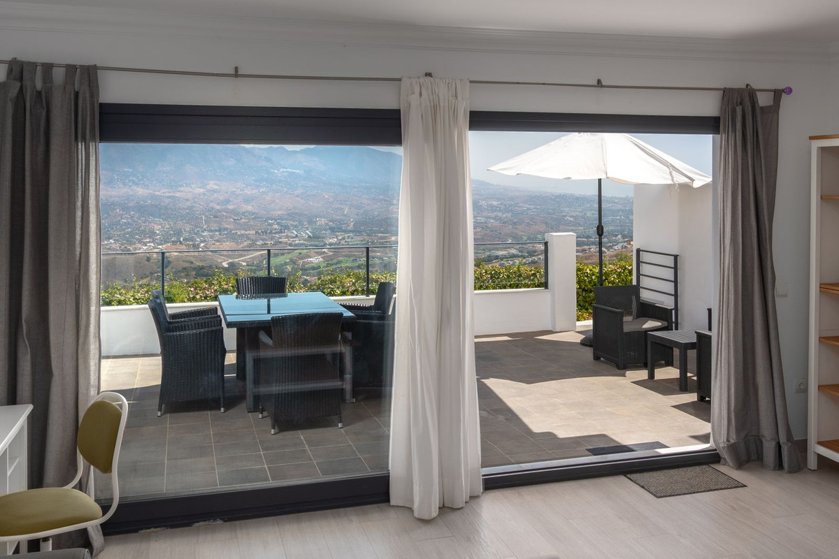 a809cbe479ef2e9ddfbb3c881a600c58 - 27