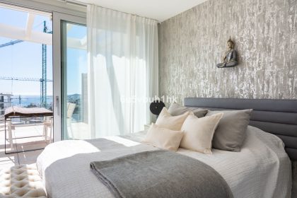 a84aafba582c4e96ca65d1292fad2806 - 13