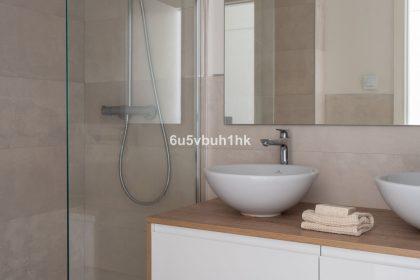 a84aafba582c4e96ca65d1292fad2806 - 16