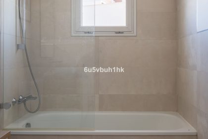 a84aafba582c4e96ca65d1292fad2806 - 22