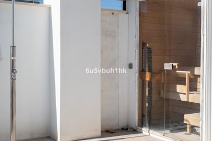 a84aafba582c4e96ca65d1292fad2806 - 30