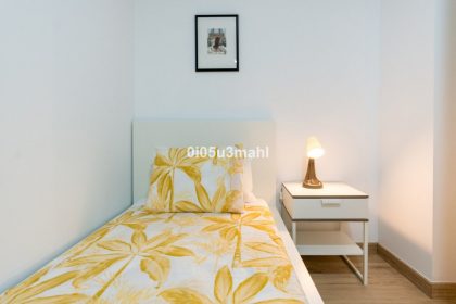 a8bd0ae53aa3ddf03cea2fe219086453 - 30