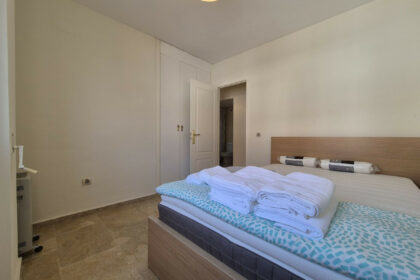 a8c05fa5bf11040d702e3a379500a35b - 12