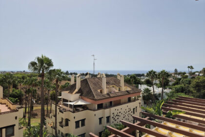 a8c05fa5bf11040d702e3a379500a35b - 15