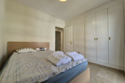 a8c05fa5bf11040d702e3a379500a35b - 9