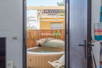 a8ec8ed27d724dde28239c94918a5cf3 - 24