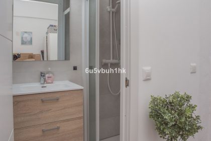 a8ec8ed27d724dde28239c94918a5cf3 - 25